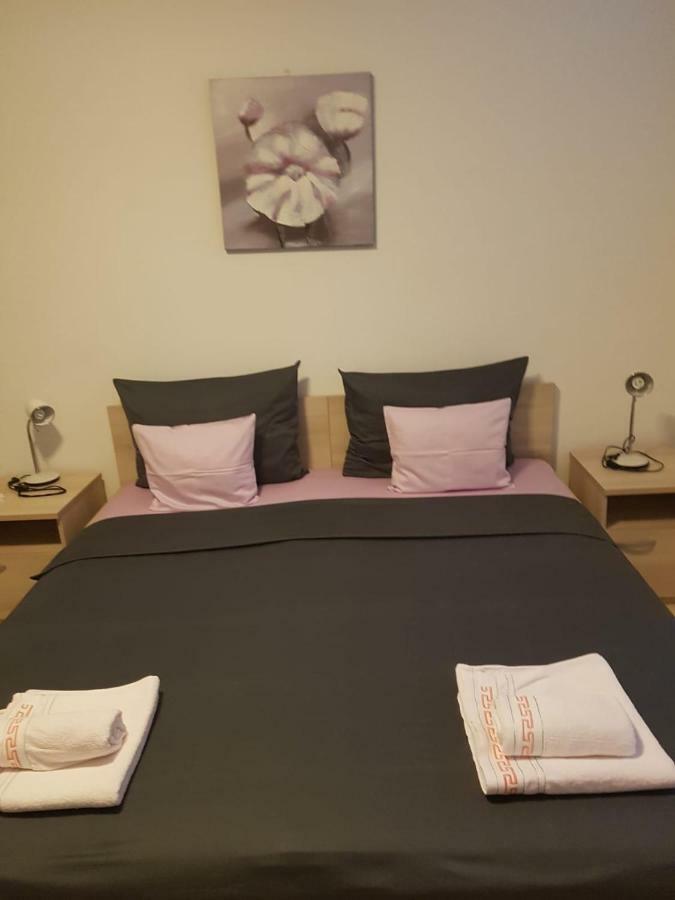 Pavlic Apartments Betina  Eksteriør bilde